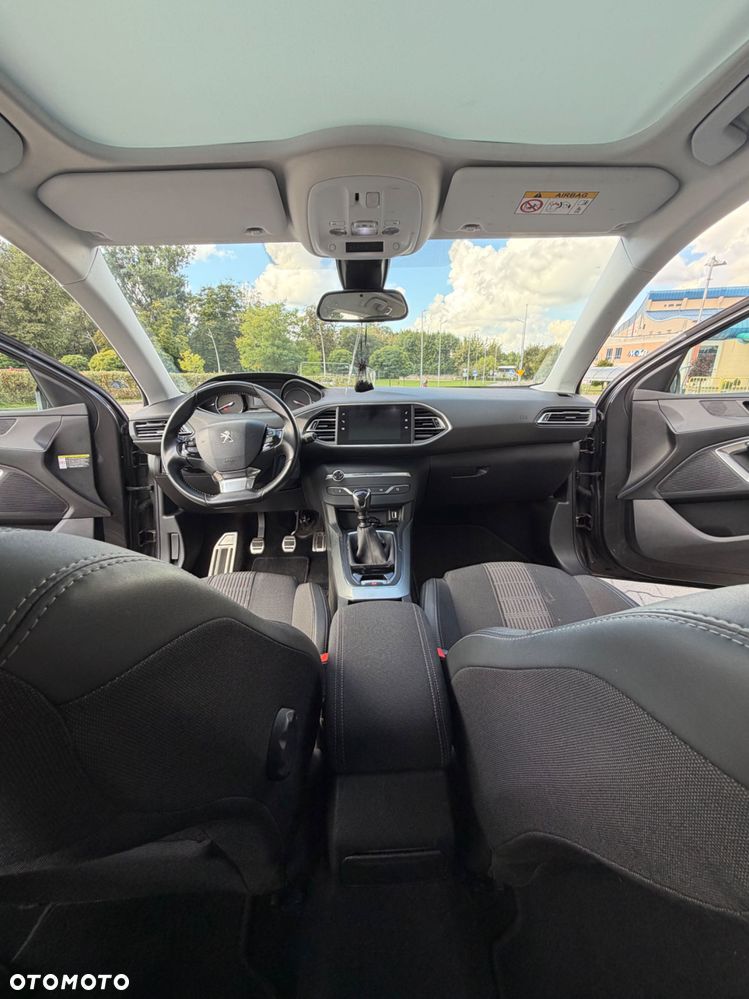 Peugeot 308 - 7