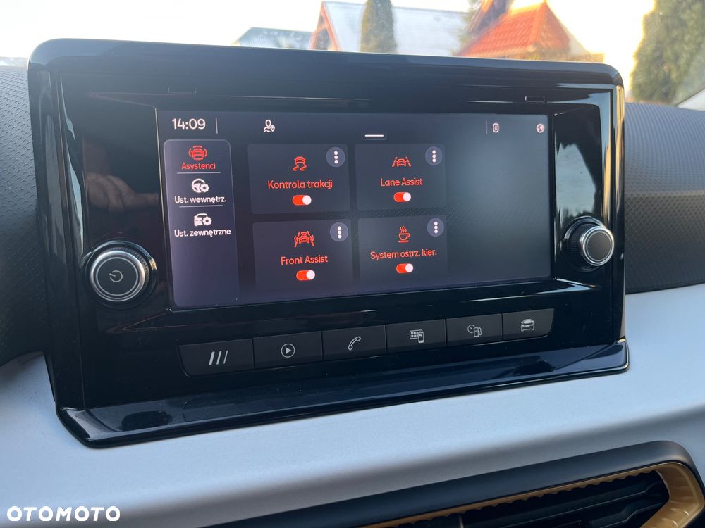 Seat Arona 1.0 TSI Full LED S&S DSG - 18