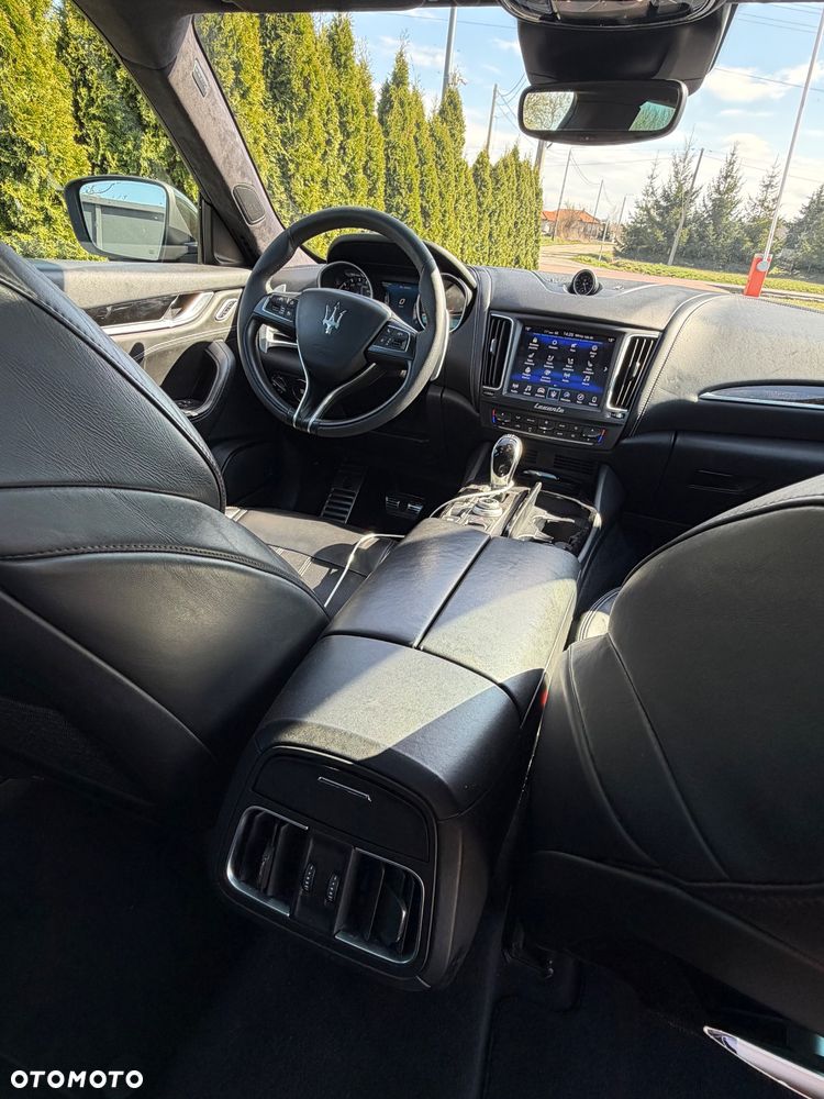 Maserati Levante Modena - 17