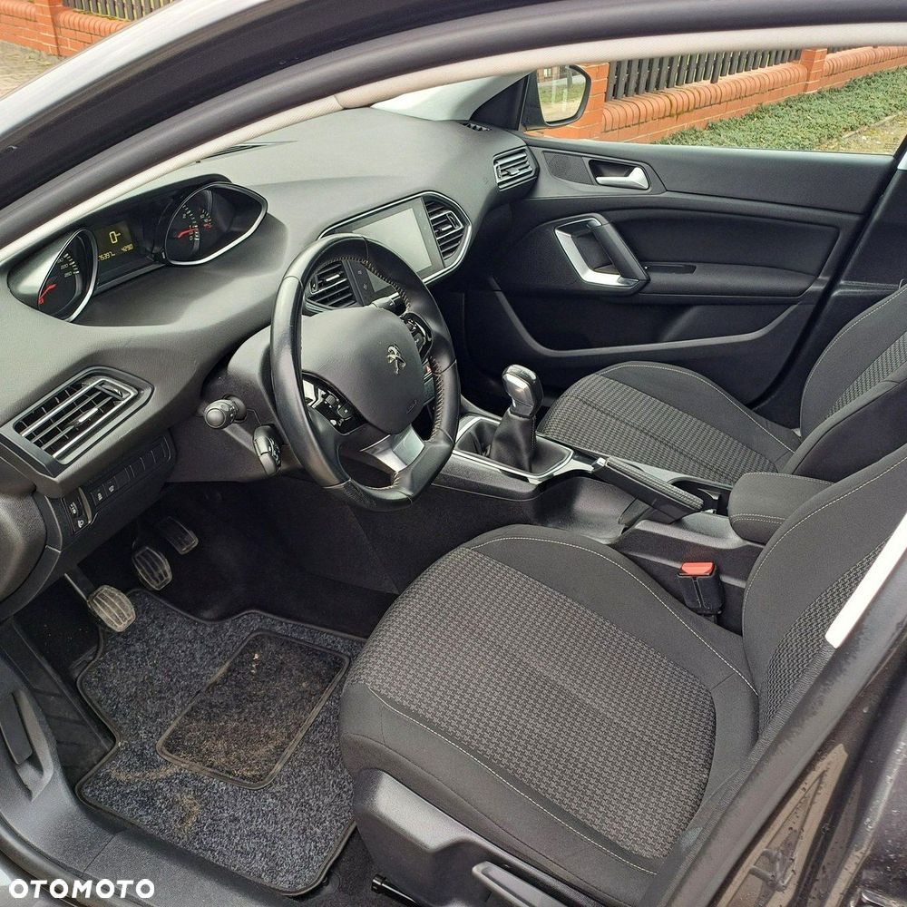 Peugeot 308 - 5