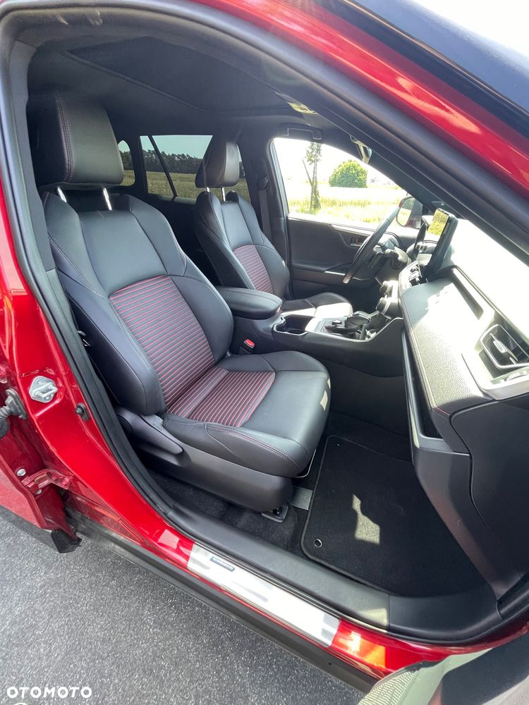 Toyota RAV4 - 11
