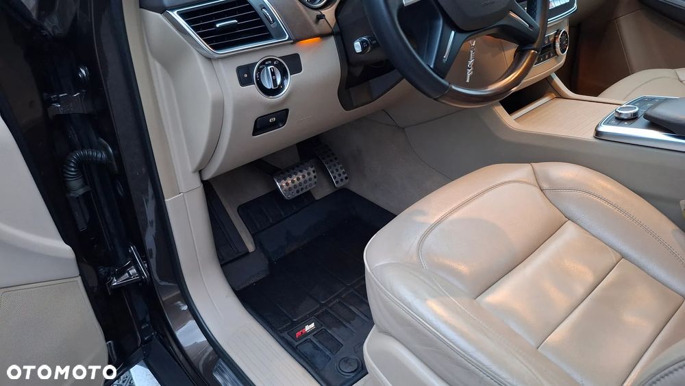 Mercedes-Benz ML 350 BlueTEC 4-Matic - 20