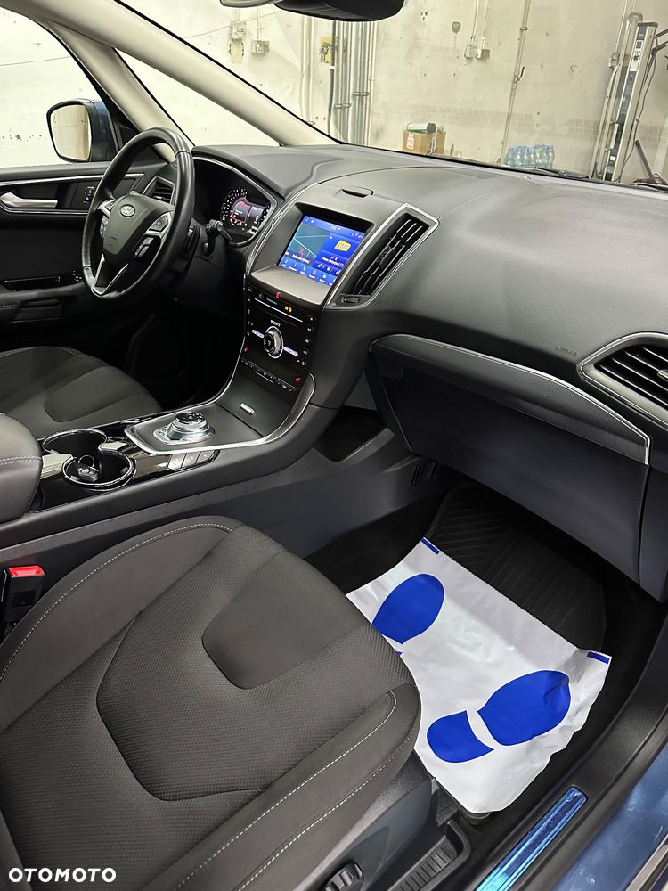 Ford S-Max 2.0 EcoBlue Titanium - 26