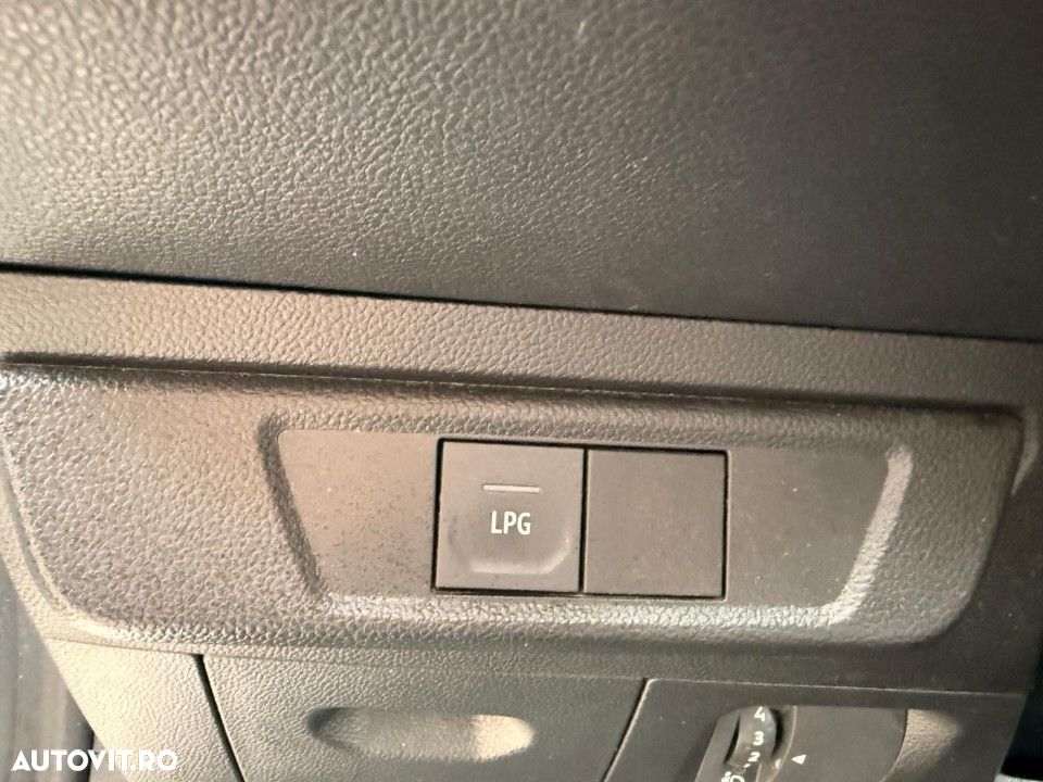 Dacia Logan - 6