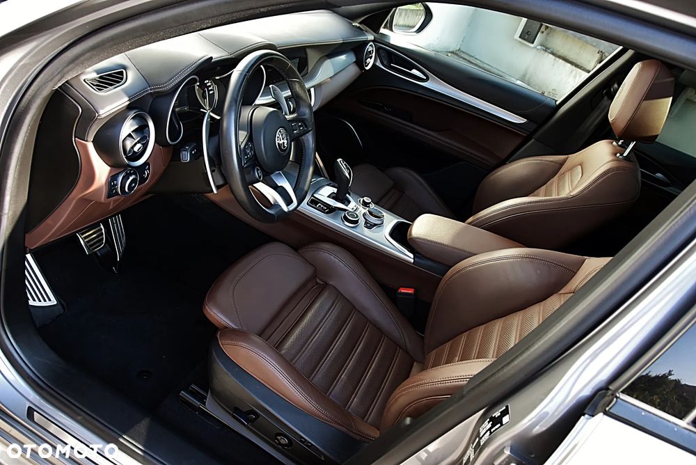 Alfa Romeo Stelvio 2.0 Turbo Veloce Q4 - 14