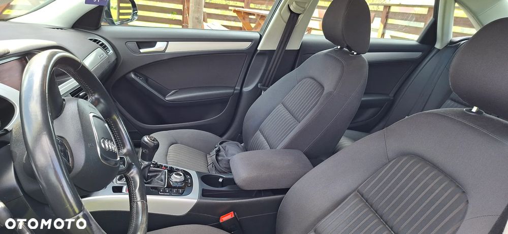 Audi A4 Limousine 2.0 TFSI Ambiente - 9