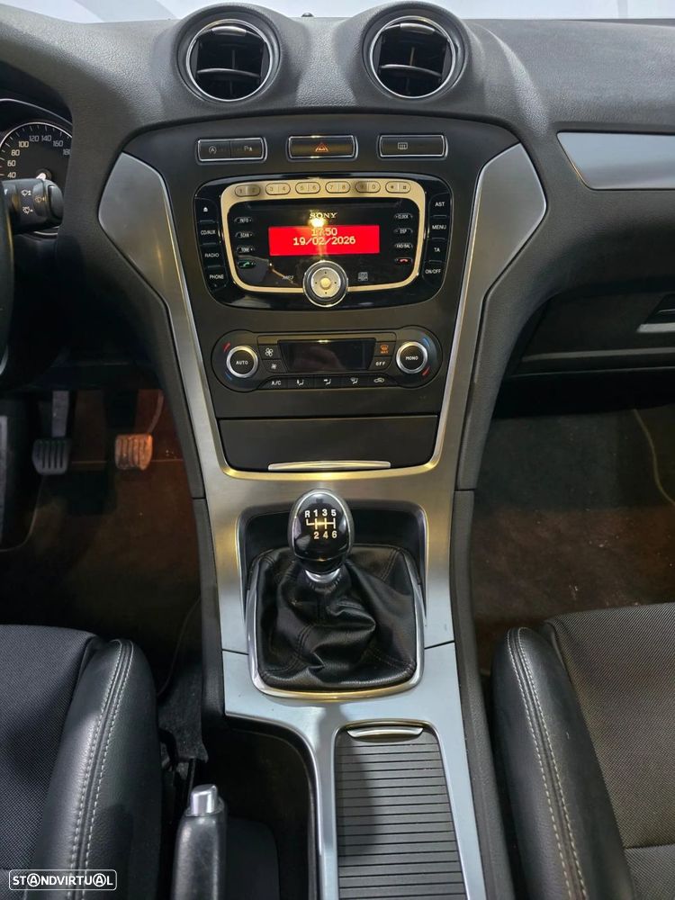 Ford Mondeo SW 1.6 TDCi Titanium - 11