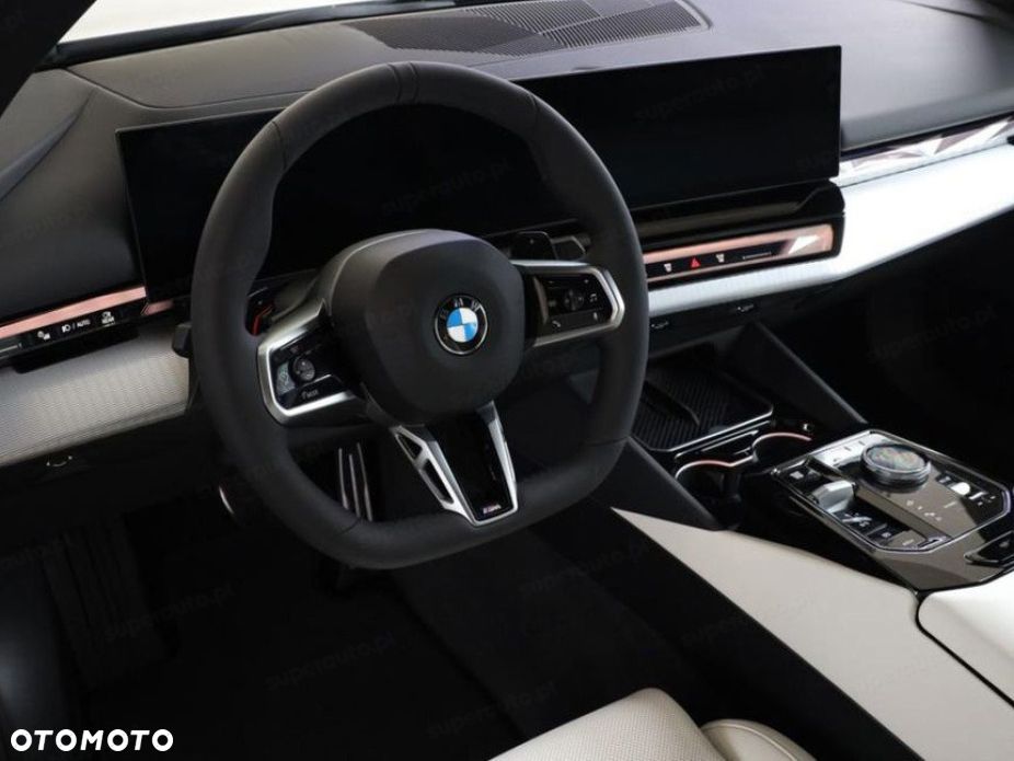 BMW Seria 5 520i mHEV M Sport - 7