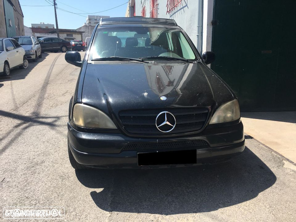 Mercedes ML 270CDI de 2000 para peças - 3