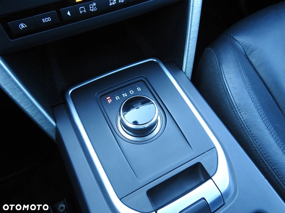 Land Rover Discovery Sport TD4 HSE - 24
