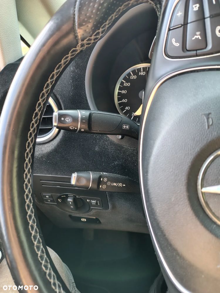 Mercedes-Benz VITO - 16