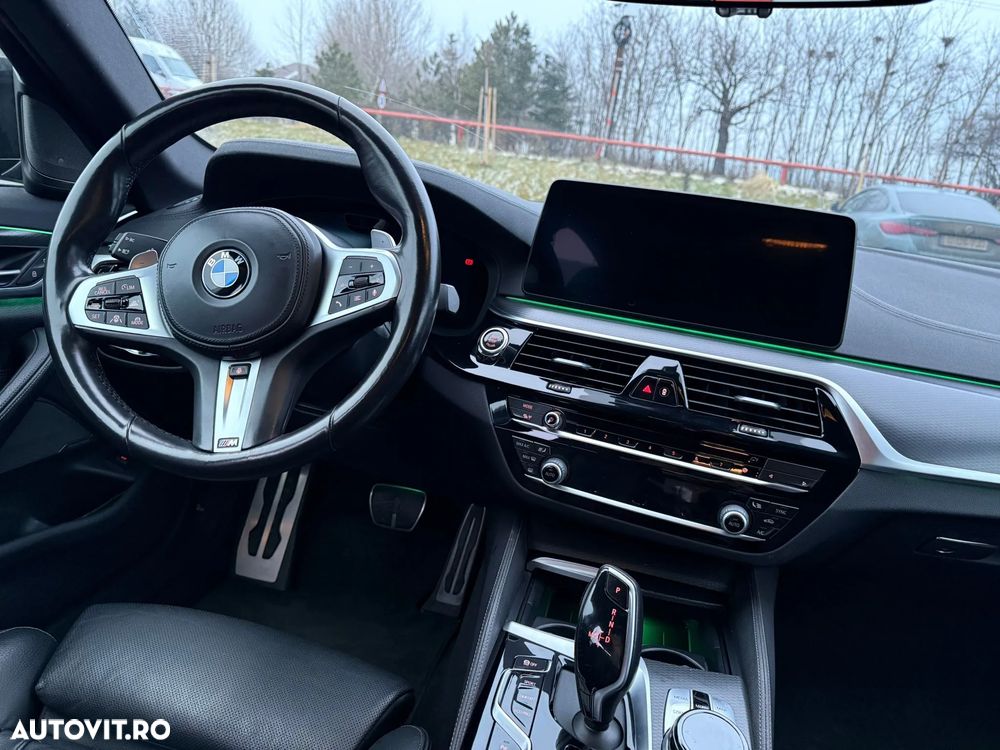 BMW Seria 5 530d xDrive AT MHEV - 11