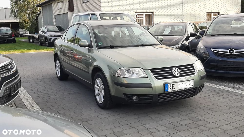 Volkswagen Passat 1.6 - 3
