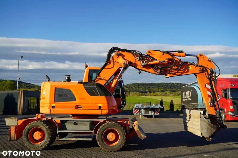 Liebherr A914 COMPACT / KOPARKA KOŁOWA / KOMPLET ŁYŻEK/ ORYGINALNY FABRYCZNY LAKIER / KLIMATYZACJA / KAMERY - 14