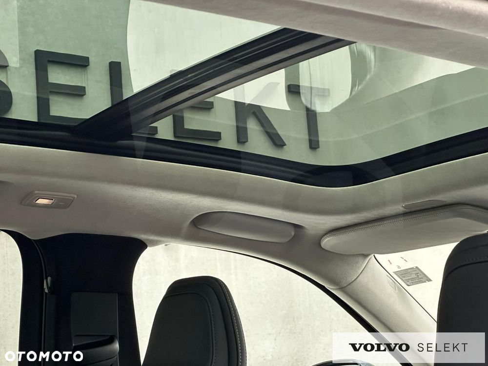 Volvo XC 90 - 30
