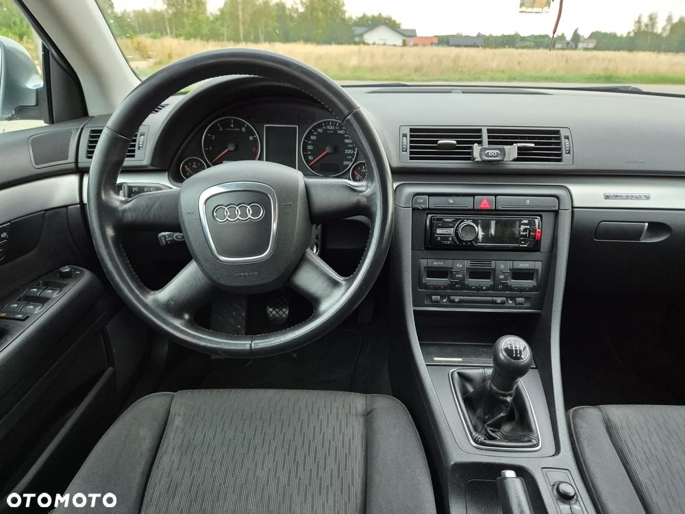 Audi A4 Limousine 1.8 T quattro - 17