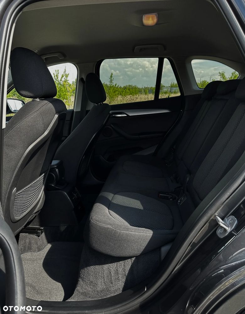 BMW X1 xDrive25e Sport Line - 32