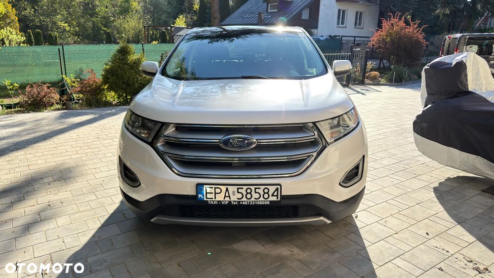 Ford Edge - 8