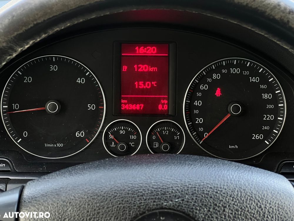 Volkswagen Jetta 1.9 TDI DPF United - 22