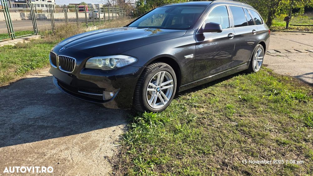 BMW Seria 5 530d xDrive Touring - 3