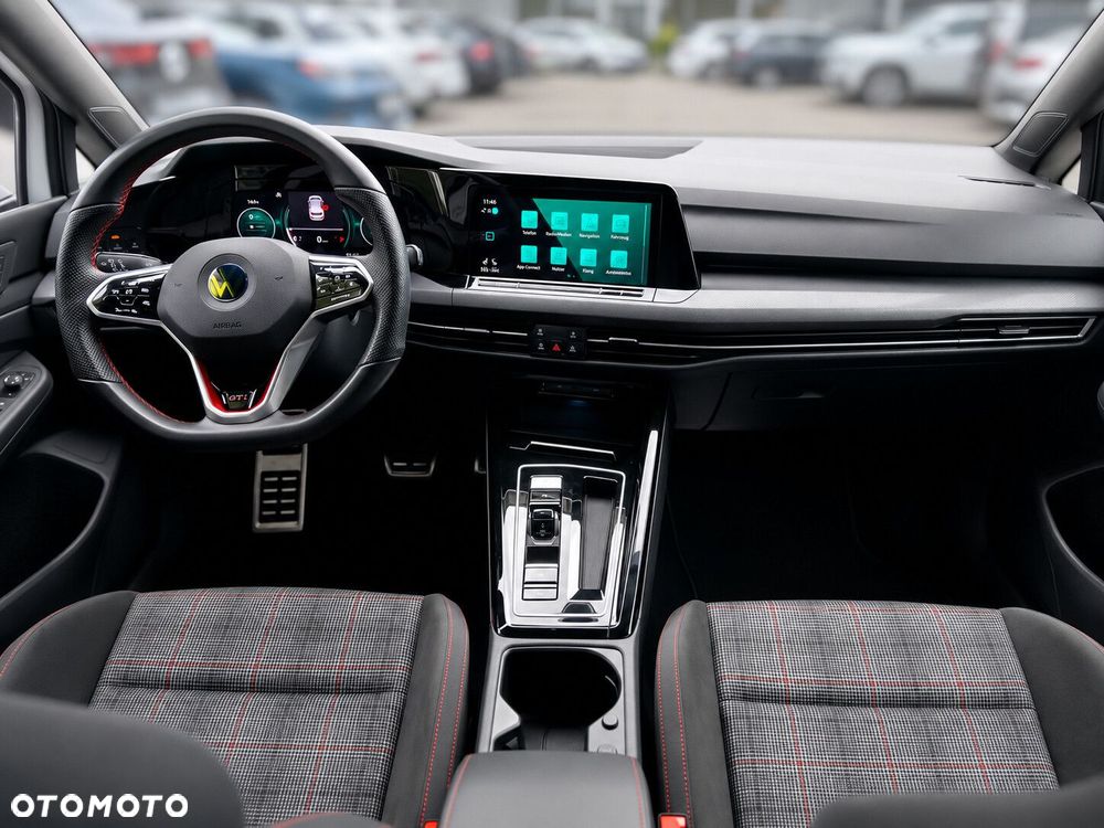 Volkswagen Golf 2.0 TSI GTI DSG - 2
