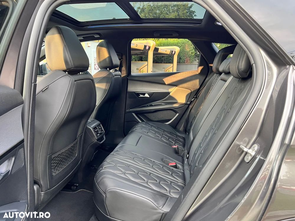 Peugeot 3008 PHEV 300 EAT8 4X4 GT - 38