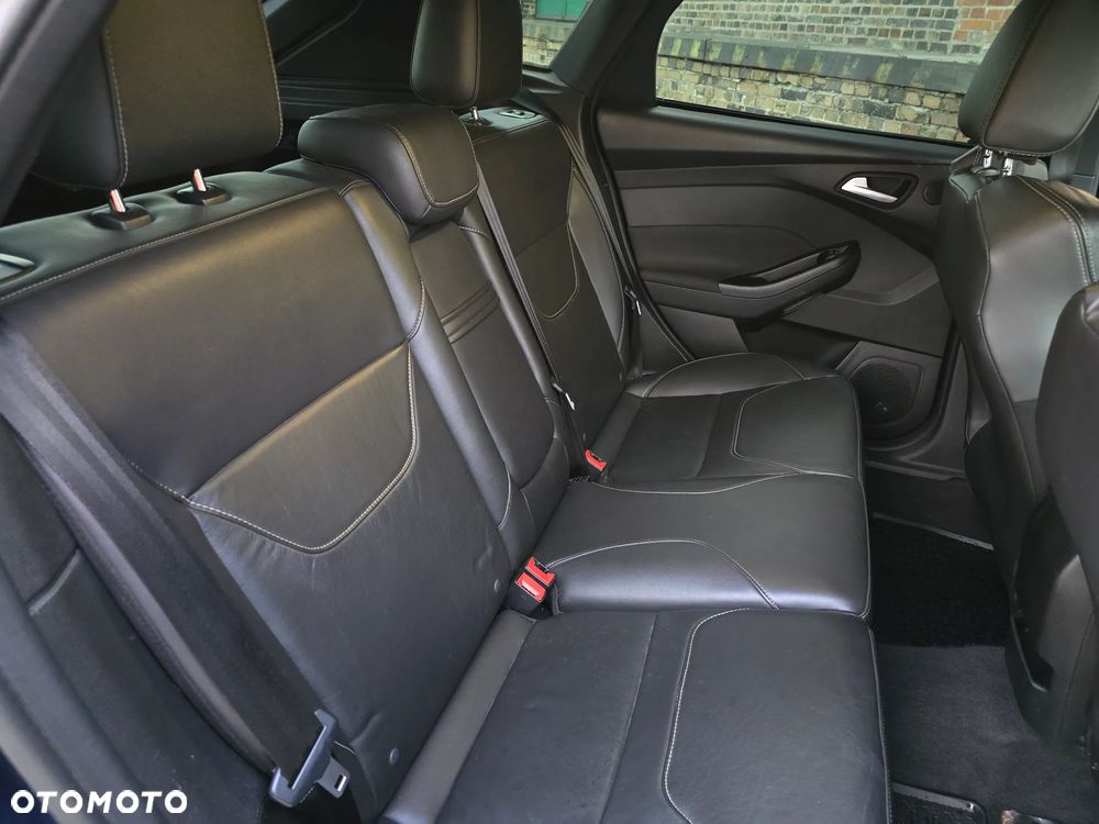 Ford Focus 2.0 EcoBoost ST - 31