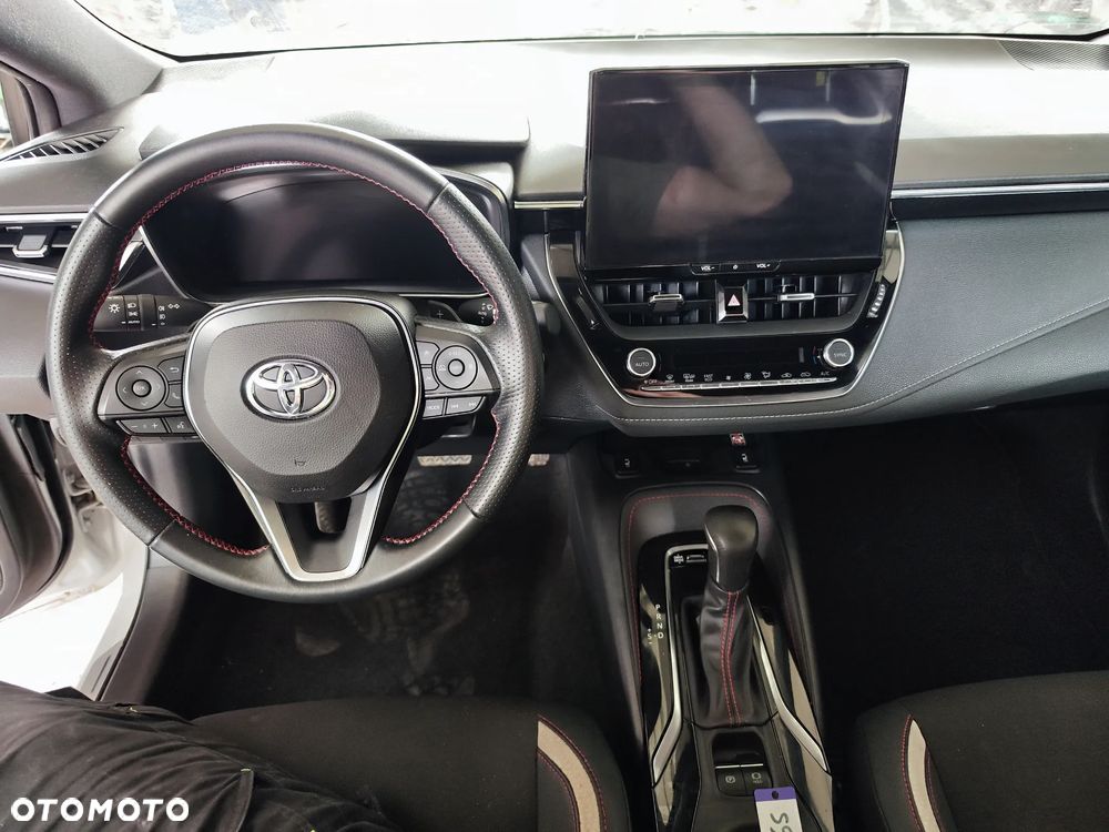 Toyota Corolla 2.0 Hybrid GR Sport - 11