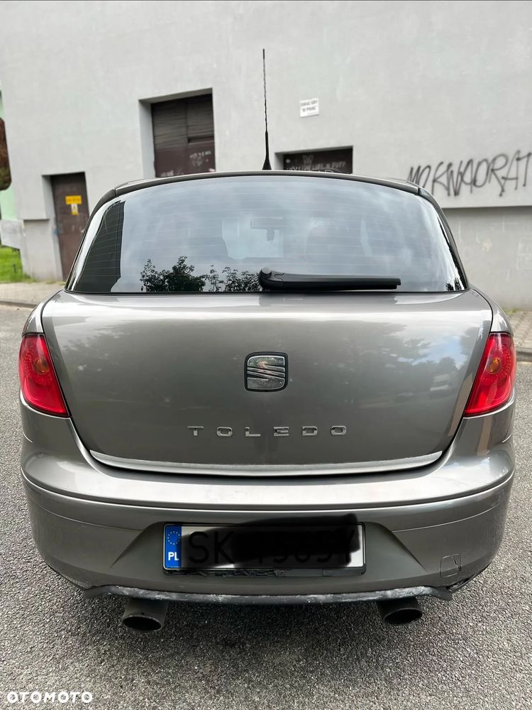 Seat Toledo 1.6 Reference - 1