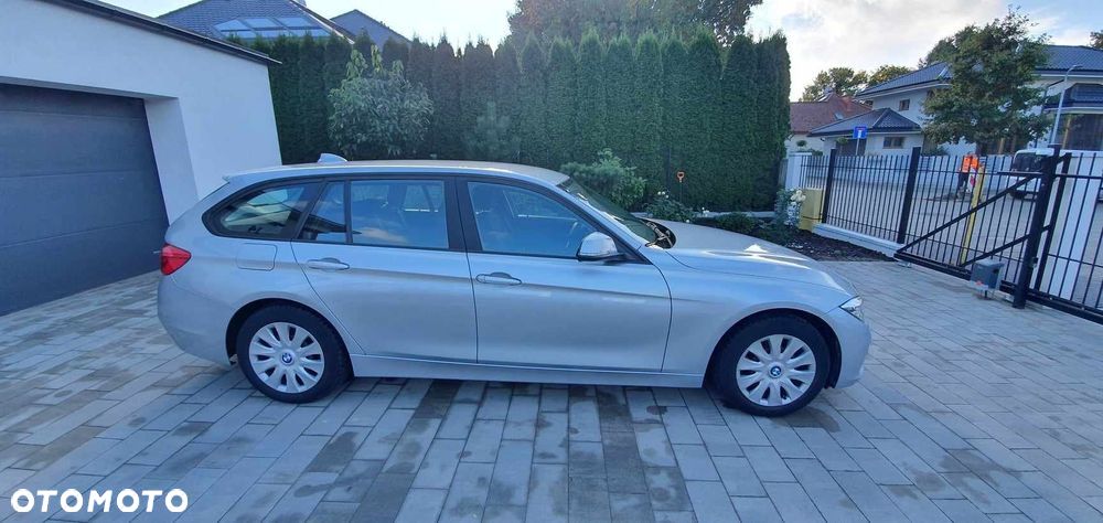 BMW Seria 3 316d - 5