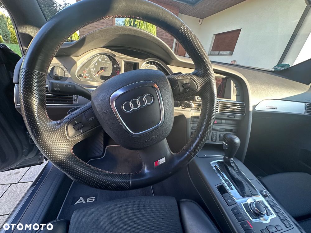 Audi A6 Avant 4.2 quattro tiptronic - 34