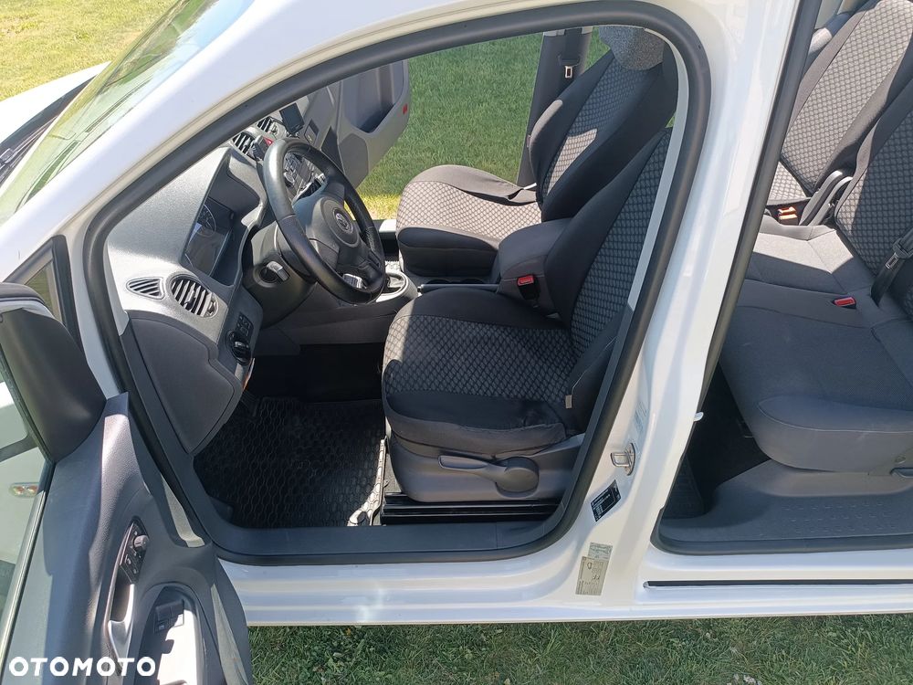 Volkswagen Caddy Comfortline - 14
