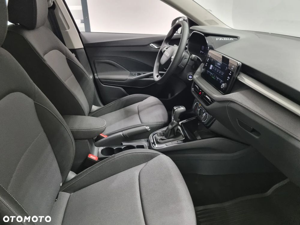 Skoda Fabia 1.0 TSI Drive DSG - 14