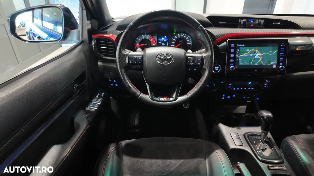 Toyota Hilux 2.8D 204CP 4x4 Double Cab AT GR Sport II - 19