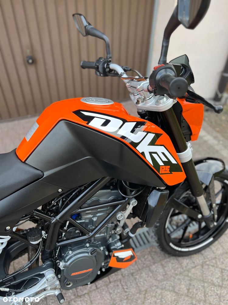 KTM Duke - 11