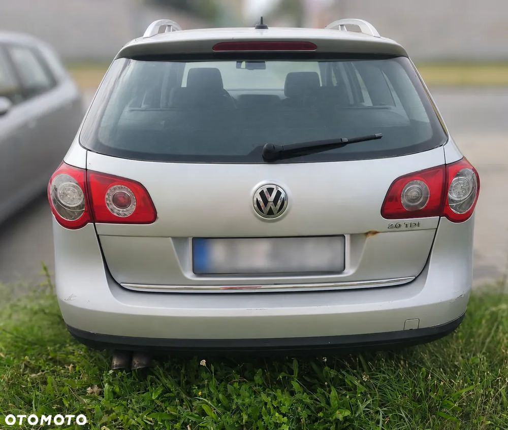 Volkswagen Passat 2.0 TDI Comfortline DSG - 3