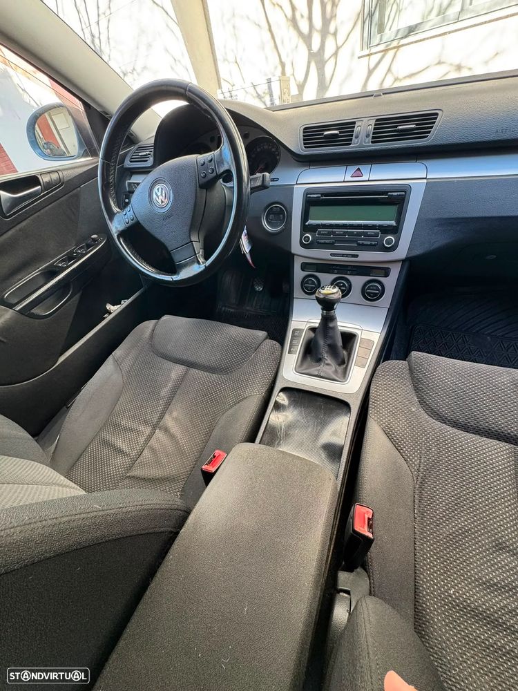 VW Passat Variant 2.0 TDI 4M Confortline - 4