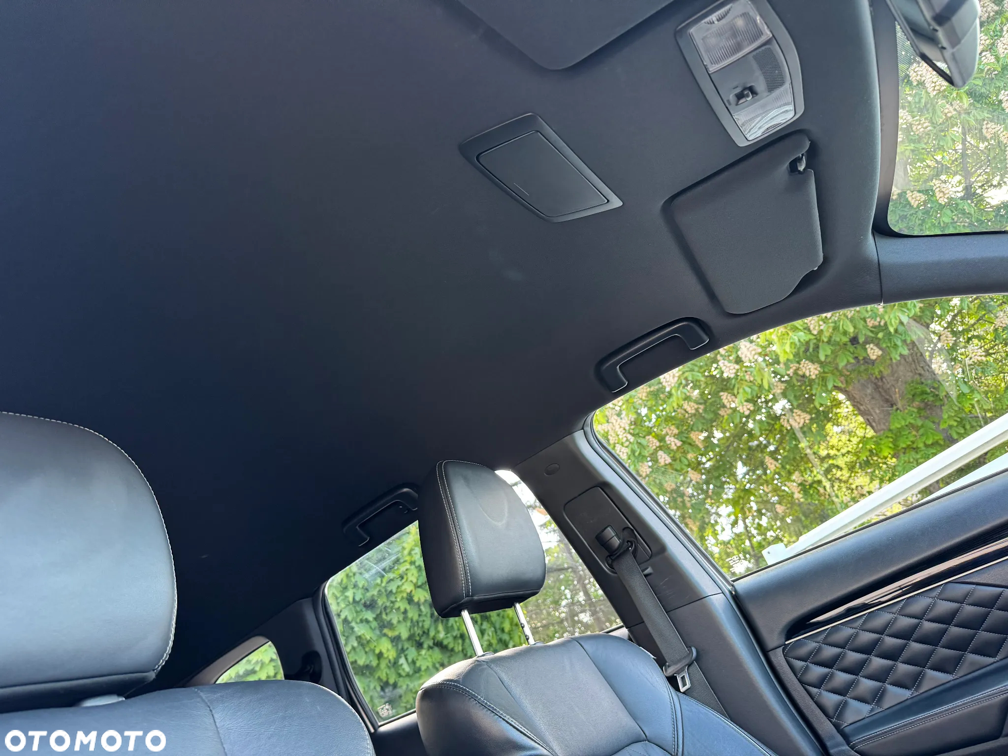 Mitsubishi Outlander - 21