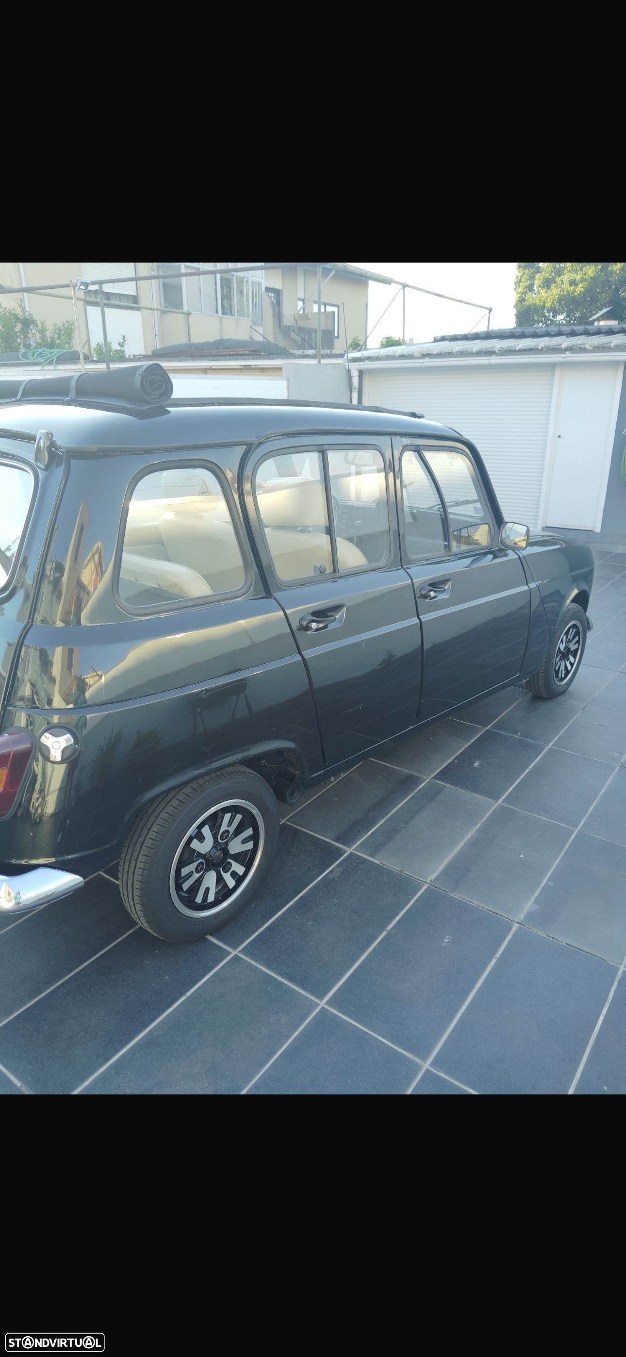 Renault 4 - 1