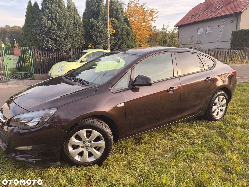 Opel Astra - 1