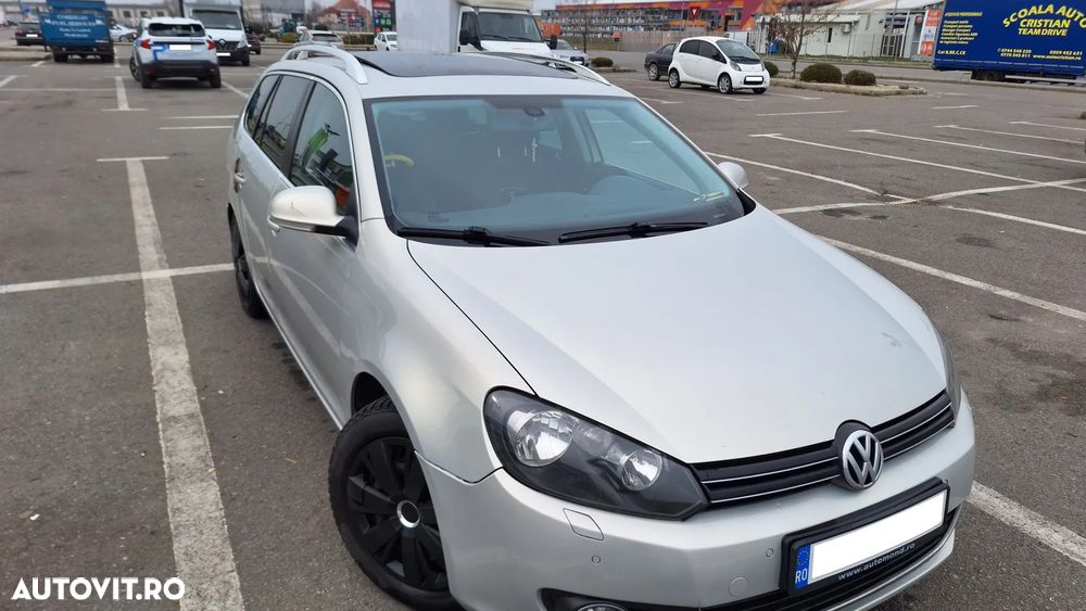 Volkswagen Golf 2.0 TDI DPF Highline - 33