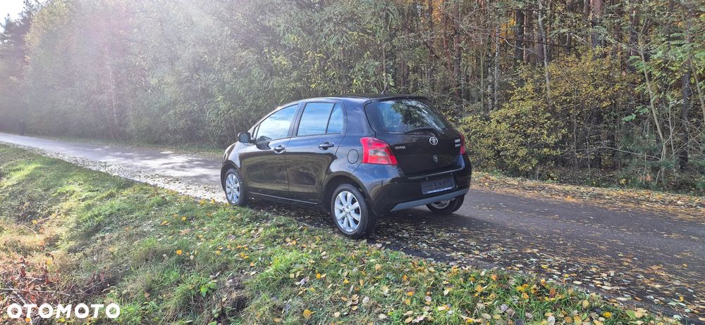 Toyota Yaris 1.3 VVT-i Executive - 7