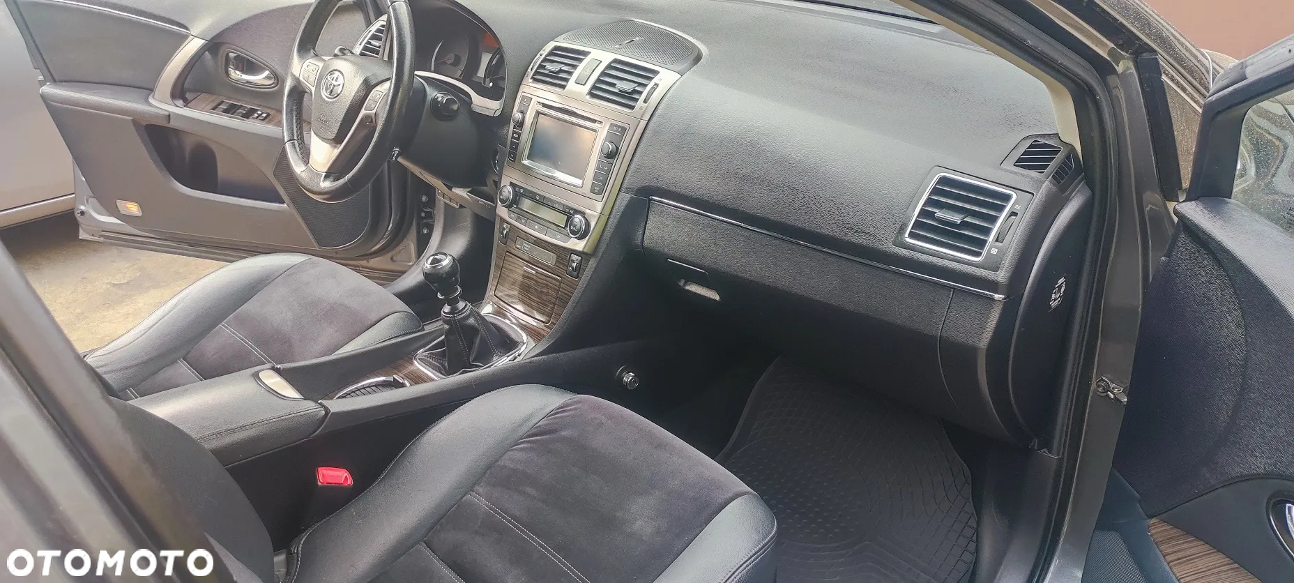 Toyota Avensis 1.8 Sol plus NAVI - 8