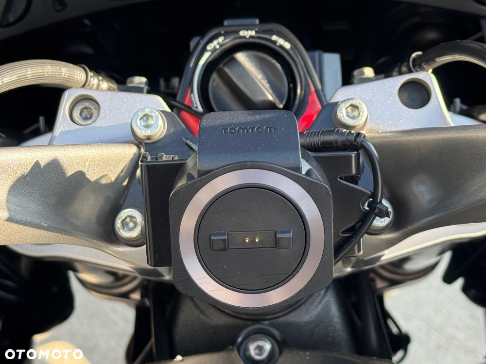 Kawasaki GTR - 23