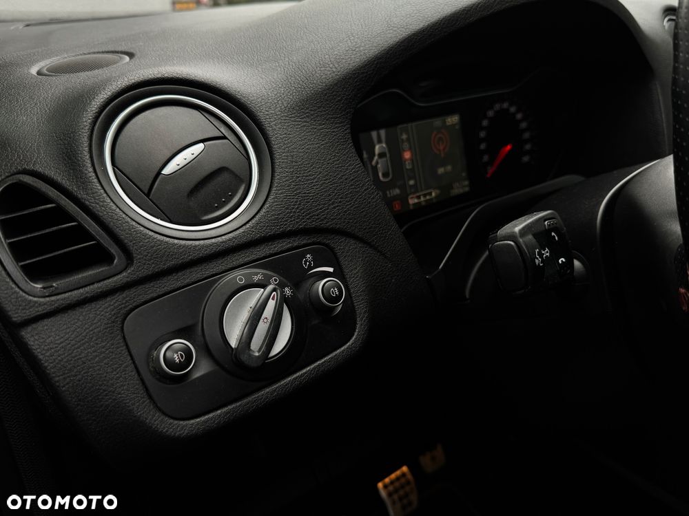 Ford S-Max 2.0 TDCi DPF Titanium X - 24