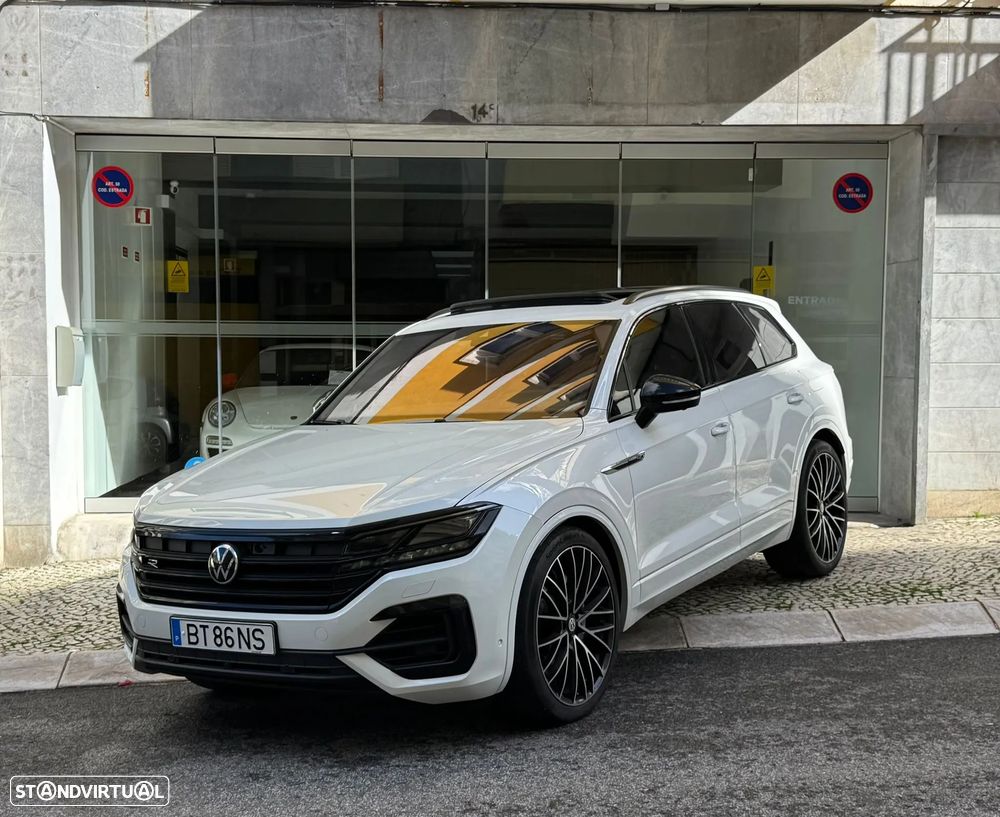 VW Touareg 3.0 TSI e-Hybrid R - 1