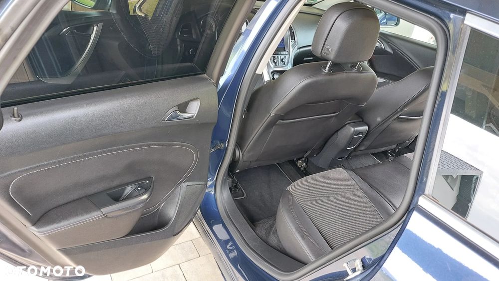 Opel Astra 1.4 Turbo Sport - 12