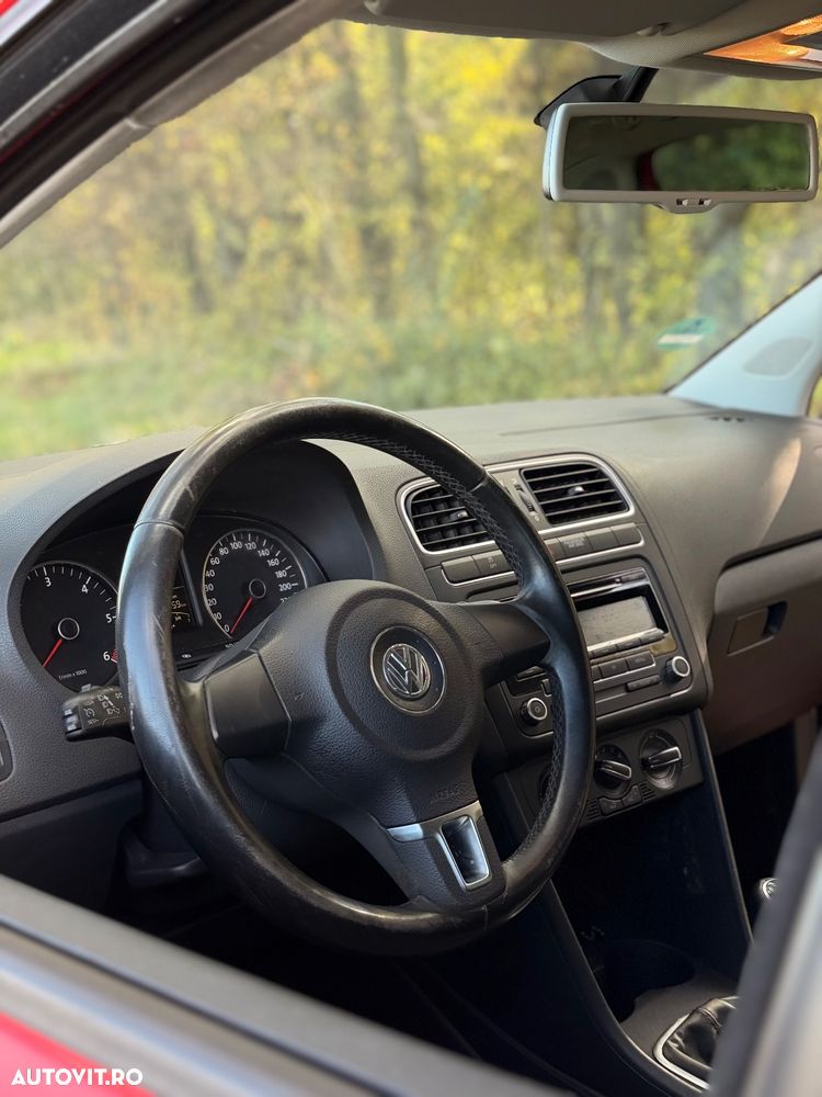 Volkswagen Polo 1.6 TDI Comfortline - 8