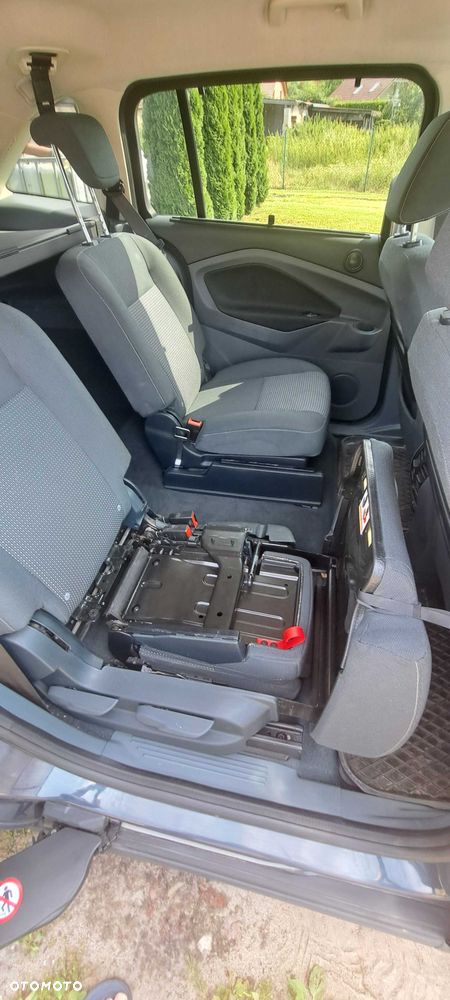 Ford Grand C-MAX - 5