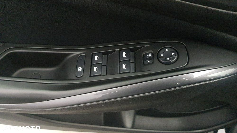 Opel Grandland X - 15